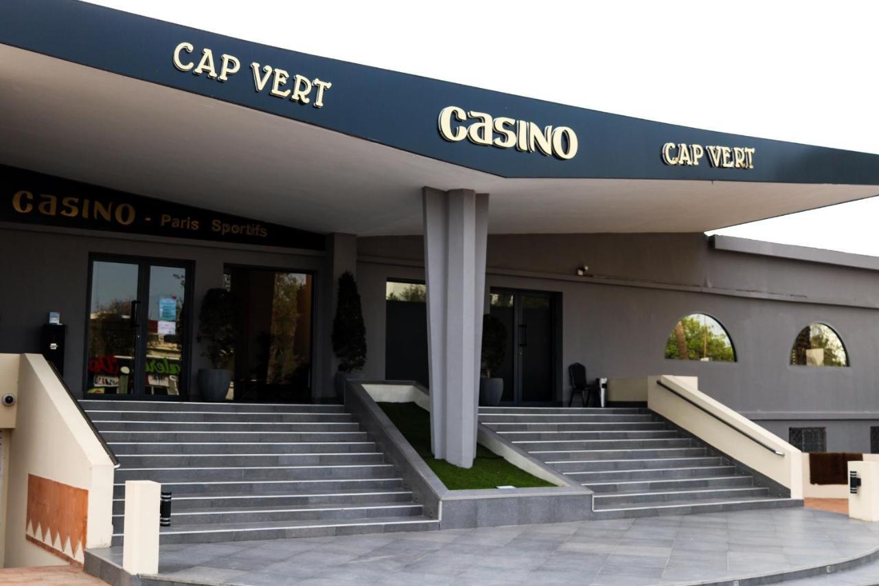 Airport Hotel Casino Du Cap-Vert ダカール エクステリア 写真